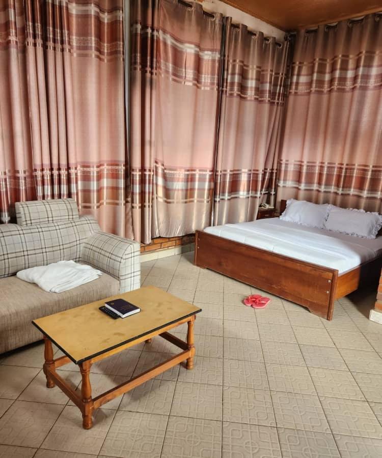 Heartland Hotel キガリ エクステリア 写真